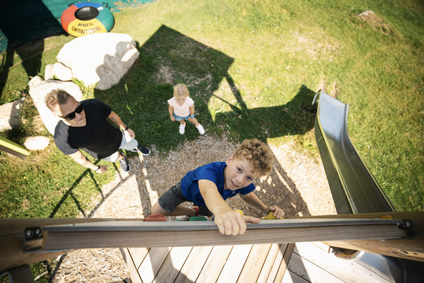 Spielplatz mit Kletterwand im Spass-Park Hochschwarzwald Bildnachweis: � Hochschwarzwald Tourismus GmbH