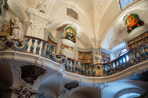 Rokokobibliothek Barockkirche St. Peter Bildnachweis: � Hochschwarzwald Tourismus GmbH