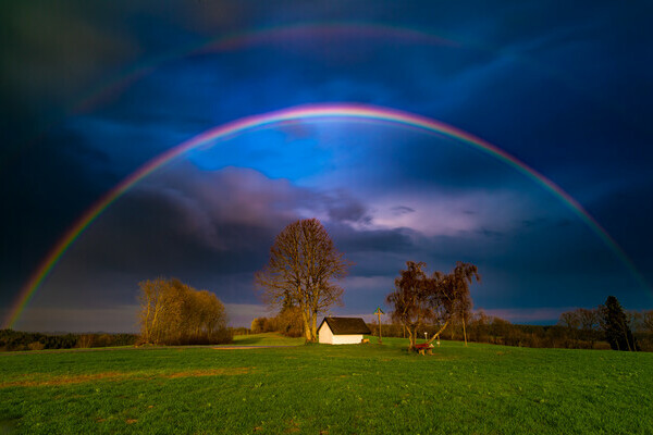 Kapelle Tiefenh�usern Regenbogen Bildnachweis: � Tourist-Information H�chenschwand, Fotograf Klaus Hansen
