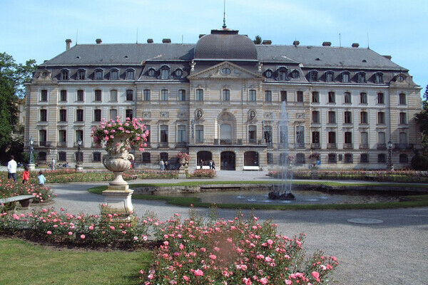 Schloss Donaueschingen / Fürstlich Fürstenbergisches Schloss Bildnachweis: © TouristInformation Donaueschingen Schloss Donaueschingen / Fürstlich Fürstenbergisches Schloss Bildnachweis: © TouristInformation Donaueschingen