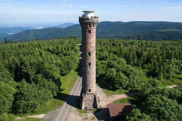Hohlohturm in Gernsbach Bildnachweis: Fa. compusign/Joachim Gerstner Hohlohturm in Gernsbach Bildnachweis: Fa. compusign/Joachim Gerstner